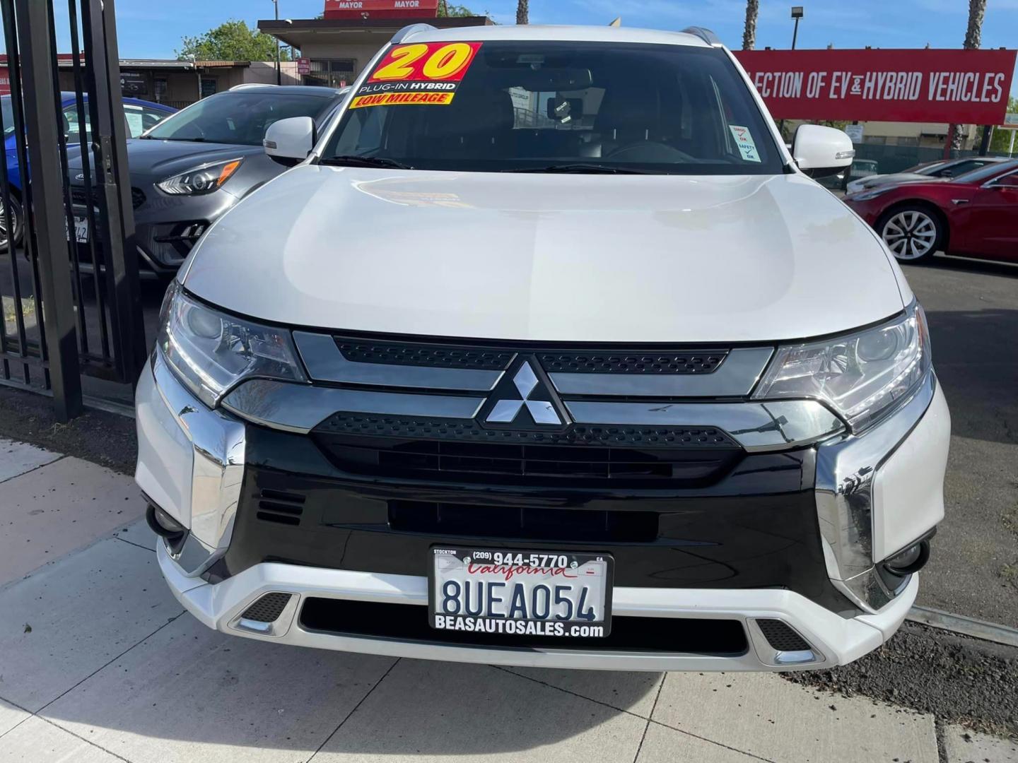 2020 WHITE /BLACK Mitsubishi Outlander PHEV (JA4J24A55LZ) , located at 744 E Miner Ave, Stockton, CA, 95202, (209) 944-5770, 37.956863, -121.282082 - Photo#2